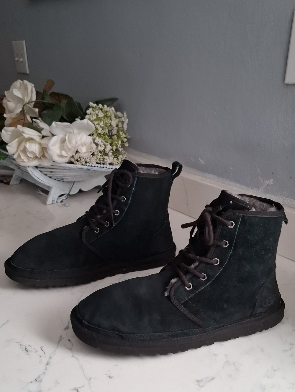 UGG Neumel Men’s Black Suede Chukka Boots
